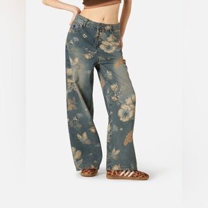 AELFRIC EDEN FLORAL BAGGY JEANS Size 28